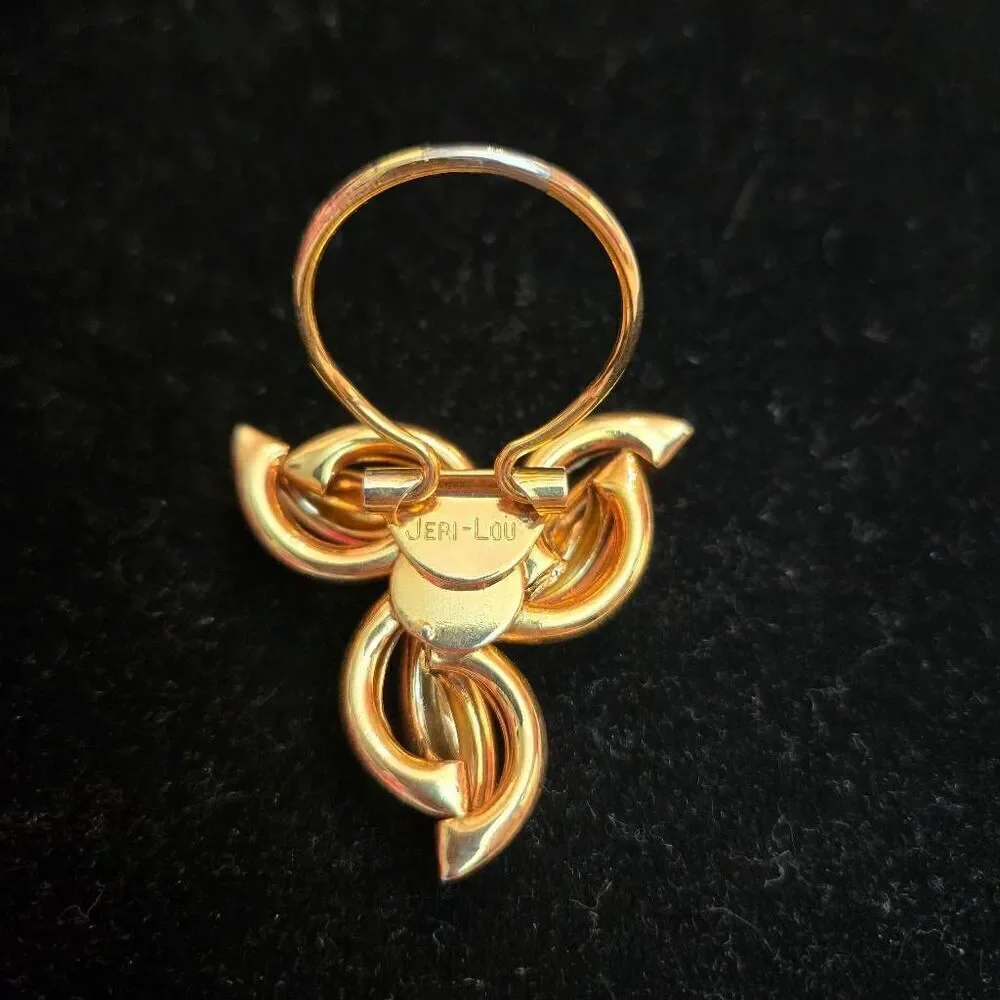Vintage JERI-LOU Gold Flower Scarf Clip